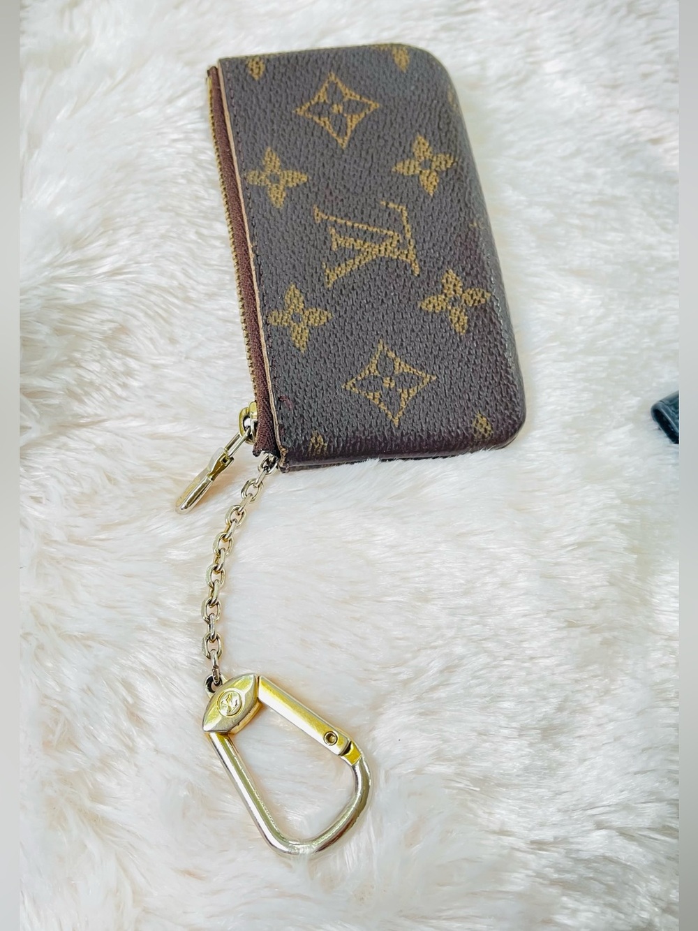 Authentic Louis Vuitton Monogram Pochette Cles